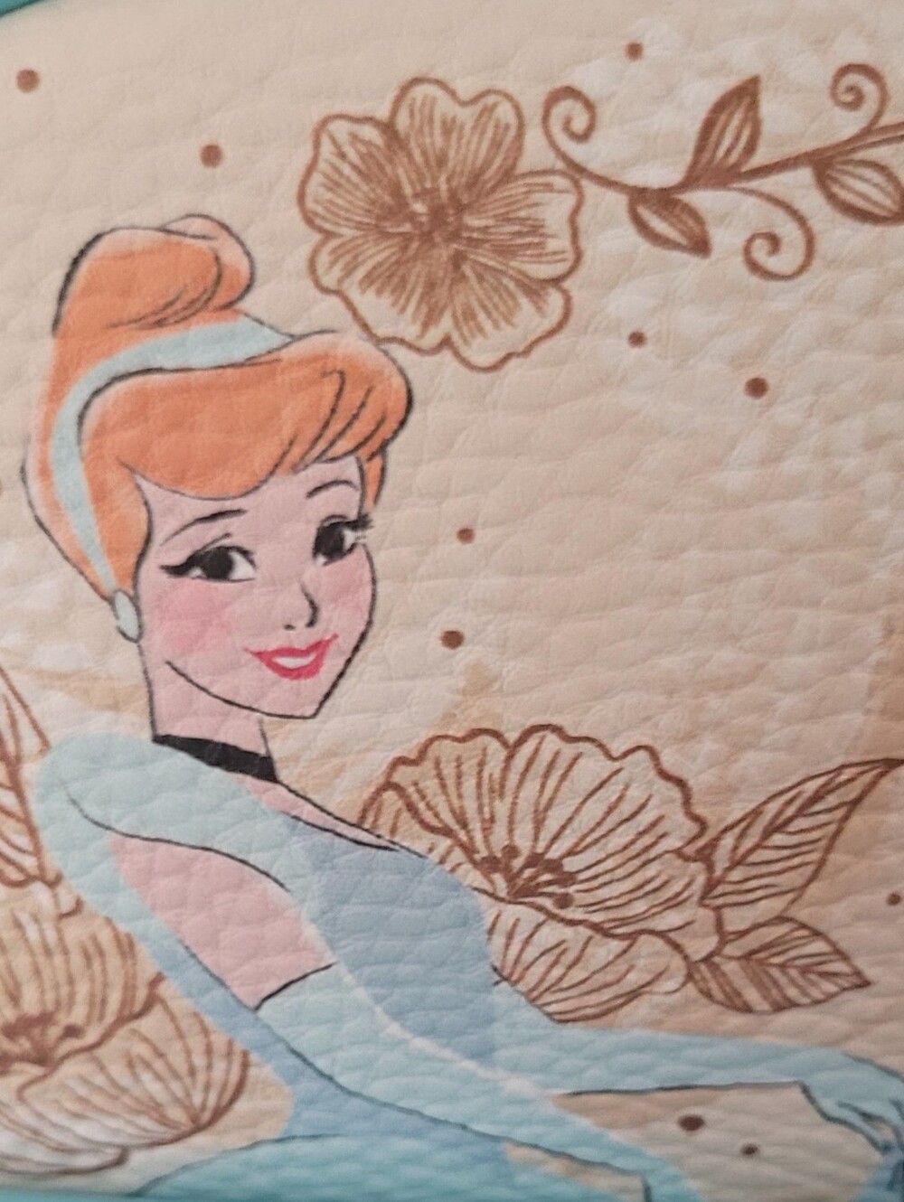 Limited Edition WondaPop Cinderella Crossbody Bag - Picture 2 of 9